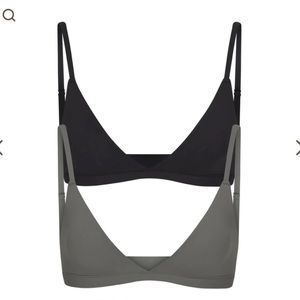 NWT Skims Fits Everyone Set of 2 Triangle Bralettes, size large